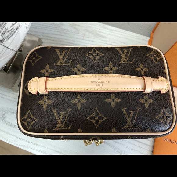 Bnib Louis Vuitton nice mini monogram bag cosmetic - Picture 2 of 11